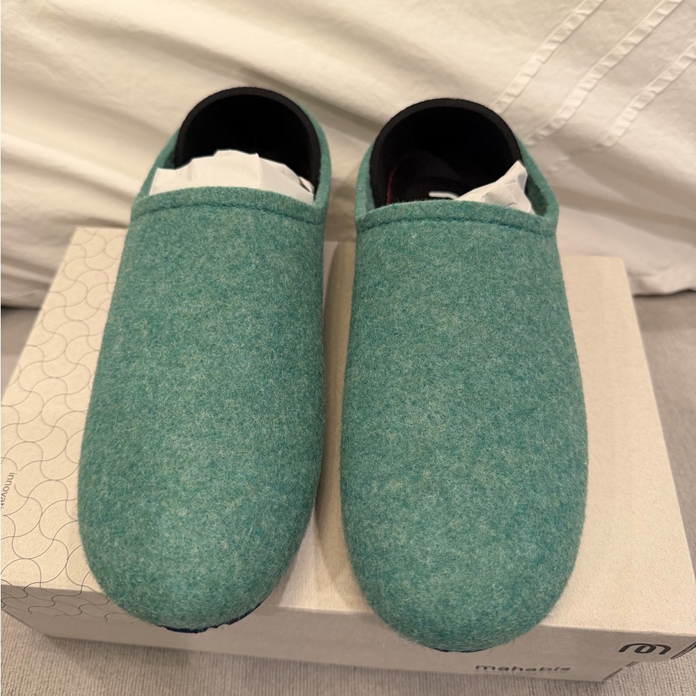 Mahabis Lite Slippers